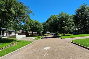 5705 Glen Forest Ln, Dallas, TX 75241 - Photo 3