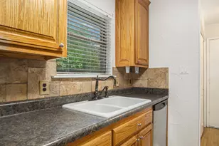 6908 Bentley Ave, Fort Worth, TX 76137 - Photo 17