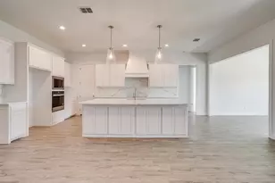 2488 Timber Hills Dr, Burleson, TX 76028 - Photo 9
