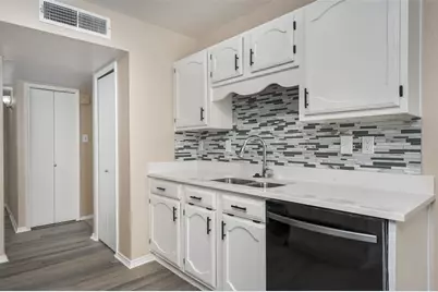 4500 Larner Street, The Colony, TX 75056 - Photo 17