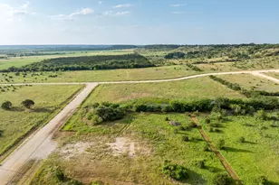 1085 Audrey Vly Ln, Glen Rose, TX 76043 - Photo 3