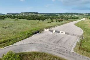 1085 Audrey Vly Ln, Glen Rose, TX 76043 - Photo 13