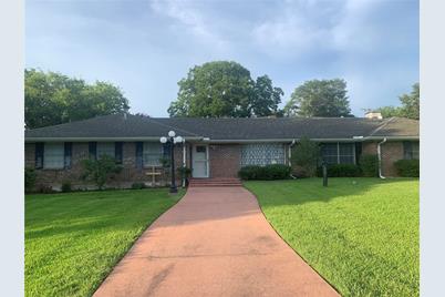 712 Henderson Street, Wills Point, TX 75169 - Photo 1