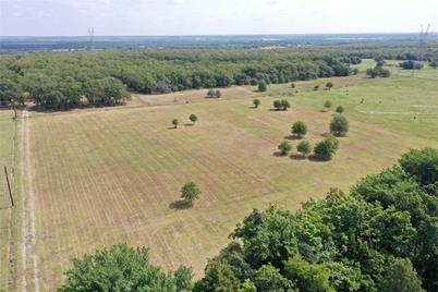 524 County Road 1792, Sunset, TX 76270 - Photo 35