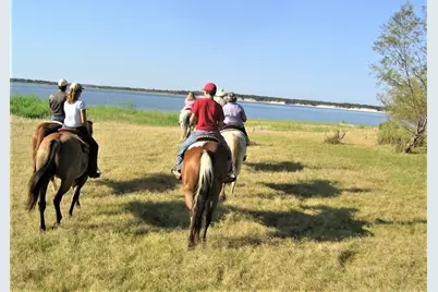 1442 Lakeside Trail, Whitney, TX 76692 - Photo 33