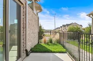 2619 St Helena Ln, Grand Prairie, TX 75054 - Photo 3