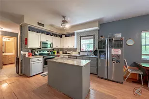 114 Lakeway Ln, Gun Barrel City, TX 75156 - Photo 9