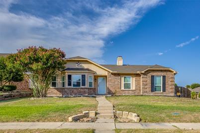 4520 Inman Drive, The Colony, TX 75056 - Photo 1