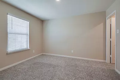 7525 Pleasant Oaks Street, Fort Worth, TX 76120 - Photo 19