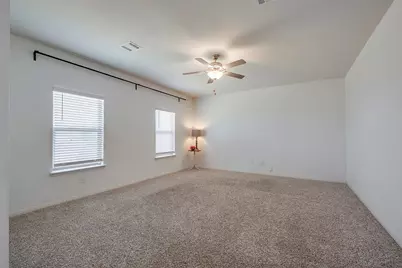 7525 Pleasant Oaks Street, Fort Worth, TX 76120 - Photo 13