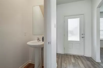 7525 Pleasant Oaks Street, Fort Worth, TX 76120 - Photo 9