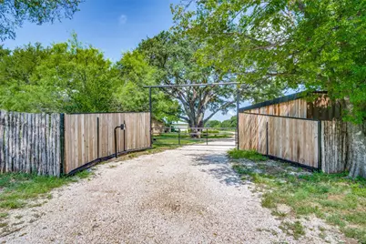 3612 Lucky Pepper Drive, Granbury, TX 76049 - Photo 13