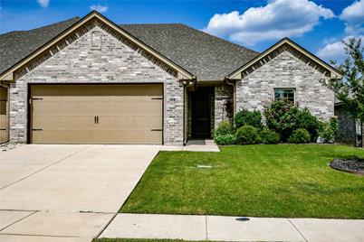 521 Landry Court, Granbury, TX 76049 - Photo 1