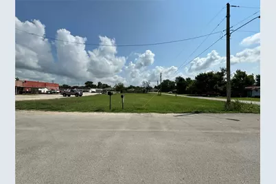 104 S 3rd Street, Godley, TX 76050 - Photo 3