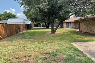 504 S Kirby St, Pilot Point, TX 76258 - Photo 29