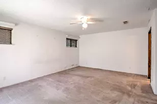 504 S Kirby St, Pilot Point, TX 76258 - Photo 15
