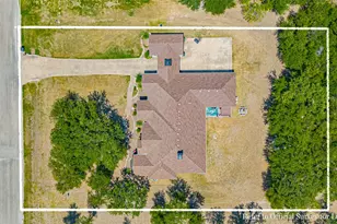 345 Sugartree Cir, Lipan, TX 76462 - Photo 7