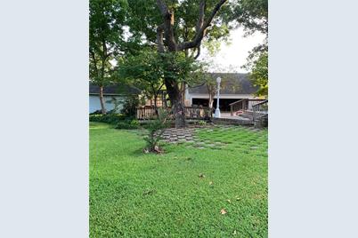 607 2nd Street, Honey Grove, TX 75446 - Photo 15