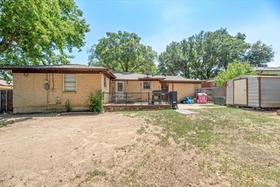 4709 Nadine Drive, Haltom City, TX 76117 - Photo 35
