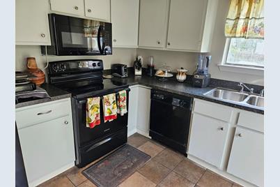 10328 New Bedford Drive, Dallas, TX 75217 - Photo 17