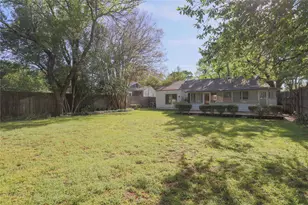 704 N Bailey Ave, Fort Worth, TX 76107 - Photo 21