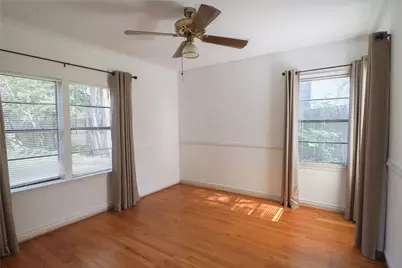 704 N Bailey Avenue, Fort Worth, TX 76107 - Photo 17