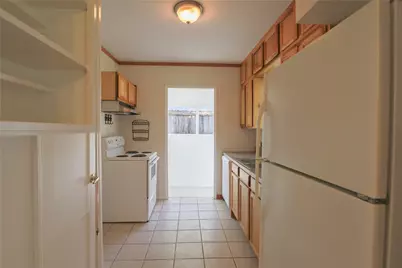 704 N Bailey Avenue, Fort Worth, TX 76107 - Photo 9