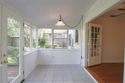 704 N Bailey Avenue, Fort Worth, TX 76107 - Photo 13