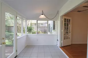 704 N Bailey Ave, Fort Worth, TX 76107 - Photo 13
