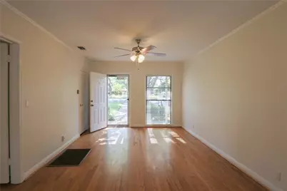 704 N Bailey Avenue, Fort Worth, TX 76107 - Photo 5
