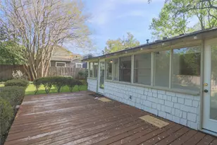 704 N Bailey Ave, Fort Worth, TX 76107 - Photo 19
