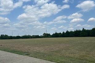 123 Parks Dr, DeSoto, TX 75115 - Photo 1