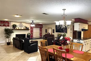 403 N Hall St, Fairfield, TX 75840 - Photo 5