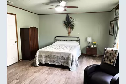 403 N Hall Street, Fairfield, TX 75840 - Photo 13