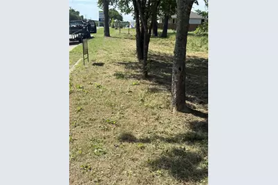 612 E 2nd Street, Cleburne, TX 76031 - Photo 1