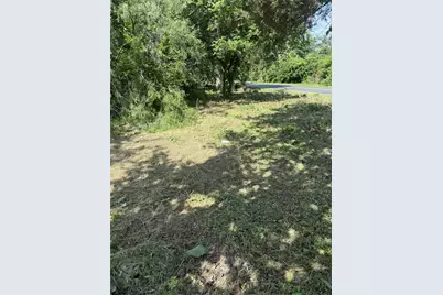 612 E 2nd Street, Cleburne, TX 76031 - Photo 3