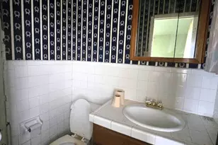 2365 Clover Ridge Dr, Dallas, TX 75216 - Photo 9