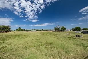 207 Lazy B Ln, Springtown, TX 76082 - Photo 37