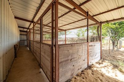 207 Lazy B Lane, Springtown, TX 76082 - Photo 35