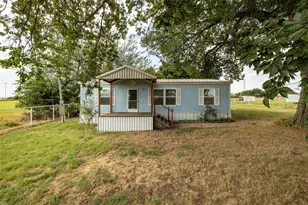 207 Lazy B Ln, Springtown, TX 76082 - Photo 7