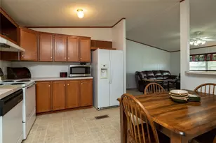 207 Lazy B Ln, Springtown, TX 76082 - Photo 19