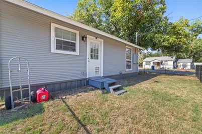 201 E Pollock Street, Rising Star, TX 76471 - Photo 7