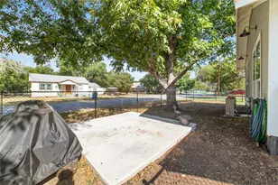 201 E Pollock St, Rising Star, TX 76471 - Photo 9