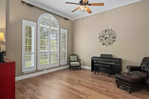 10035 Flight Plan Dr, Granbury, TX 76049 - Photo 13