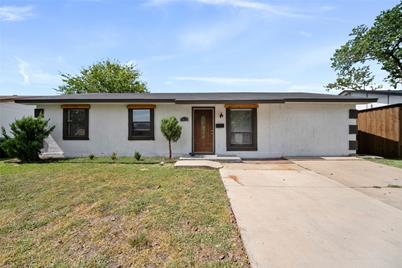 3829 Newport Drive, Garland, TX 75043 - Photo 1