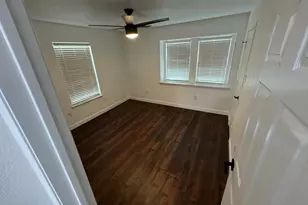 933 Freestone Dr, Arlington, TX 76017 - Photo 13
