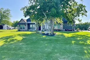 6025 Bella Terra Ln, Godley, TX 76044 - Photo 3