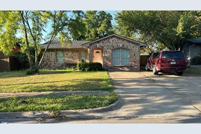 614 E Daugherty Drive, Garland, TX 75041 - Photo 1