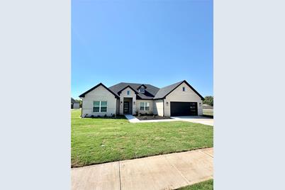 303 Third, Lindsay, TX 76250 - Photo 1