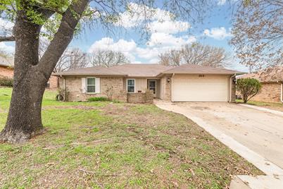 213 Alsbury Boulevard, Burleson, TX 76028 - Photo 1